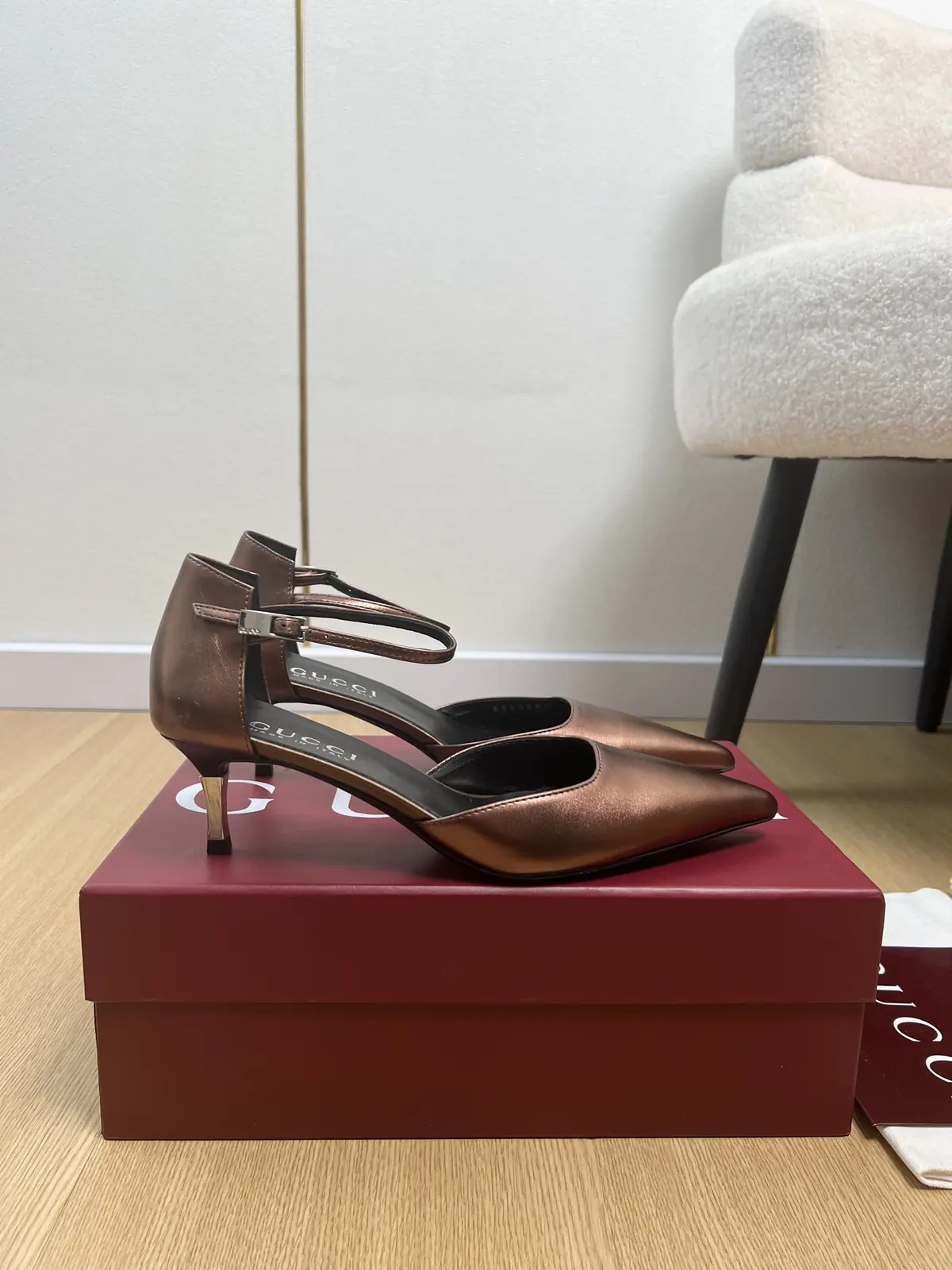 Gucci Style Leather Women's Shoes Lookbook Reference image 2