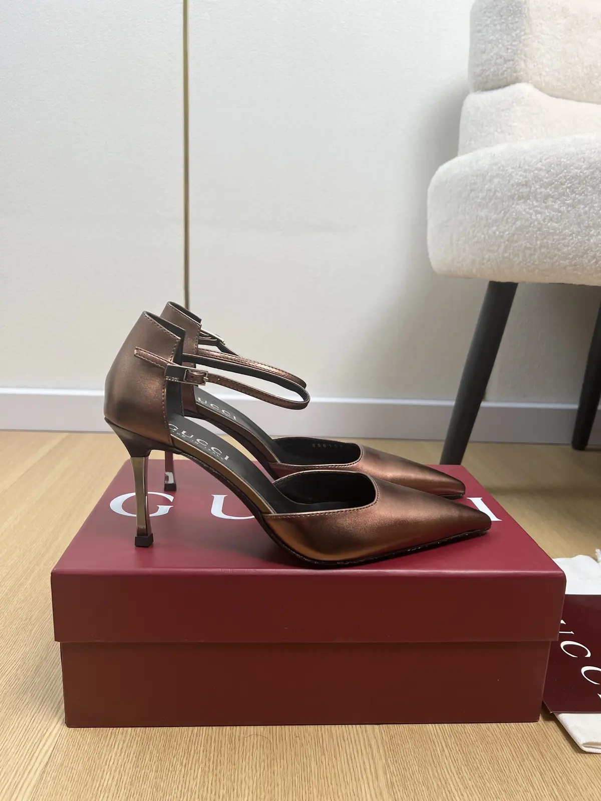 Gucci Style Leather Women's Shoes Lookbook Reference image 2