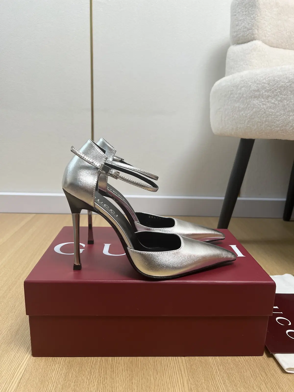 Gucci Style Leather Women's Shoes Lookbook Reference image 2