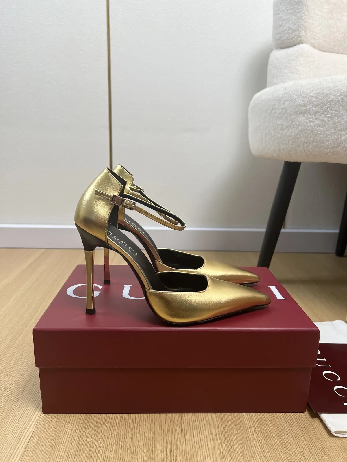 Gucci Style Leather Women's Shoes Lookbook Reference image 2