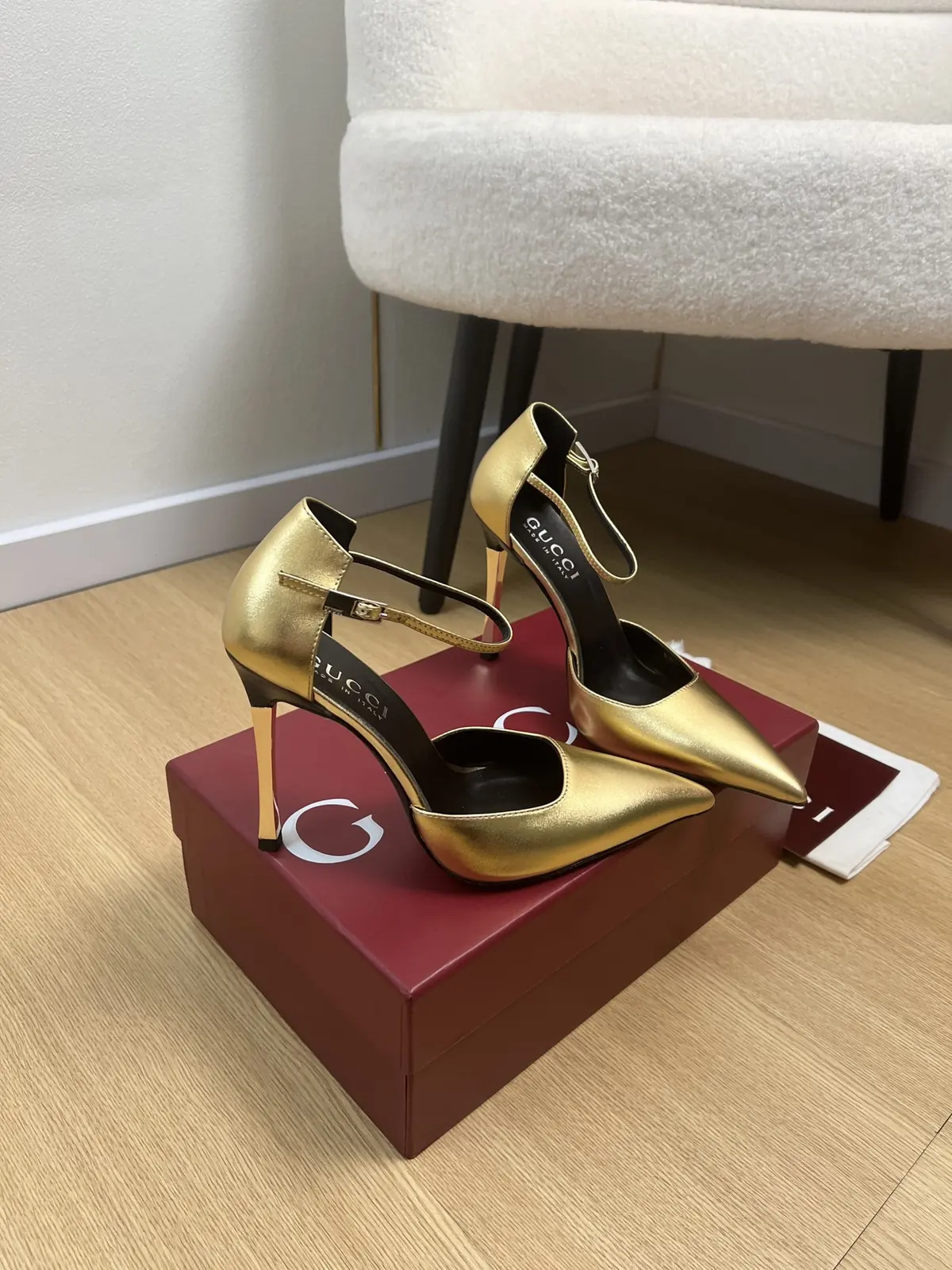Gucci Style Leather Women's Shoes Lookbook Reference image 3