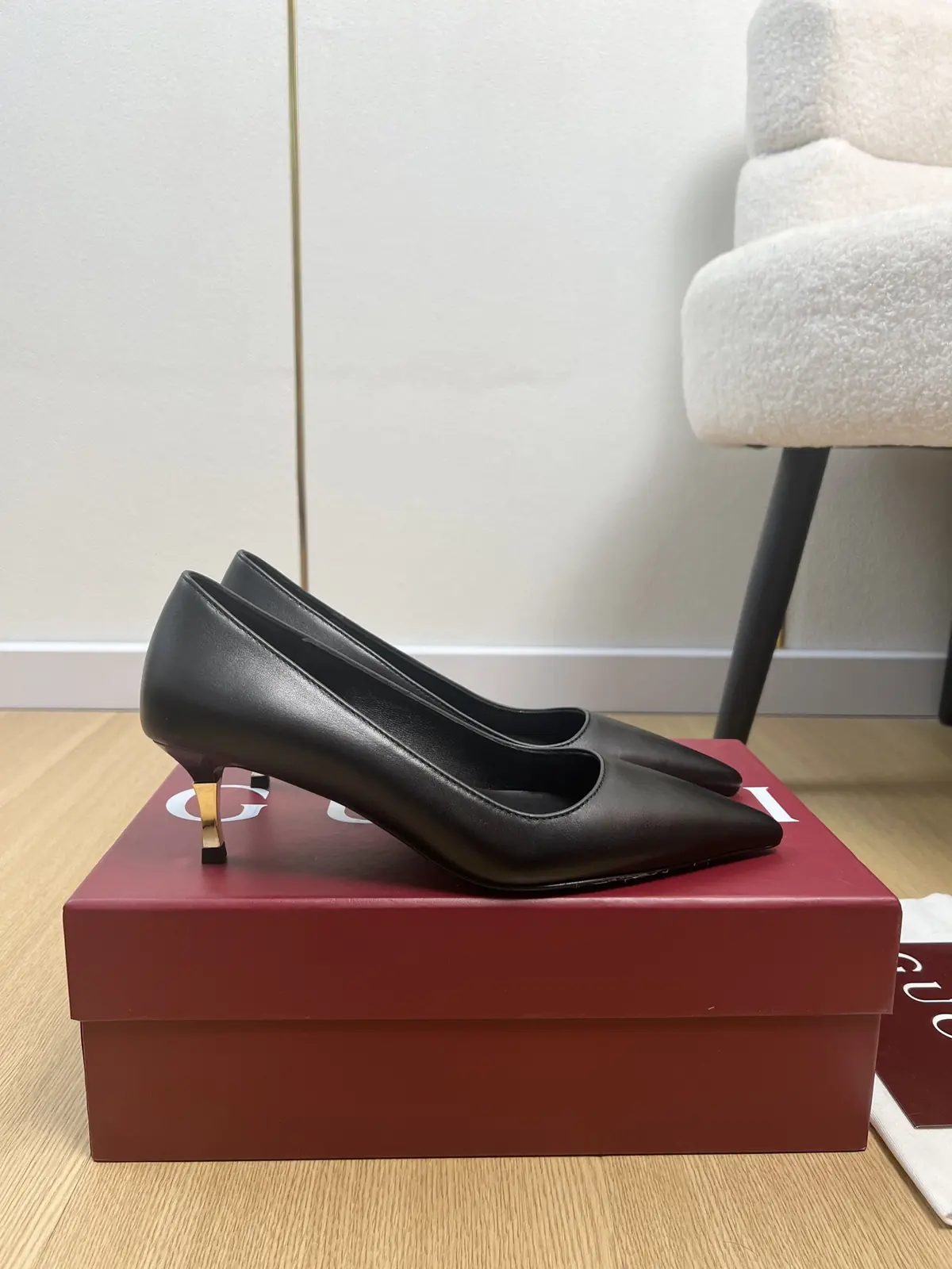 Gucci Style Leather Women's Shoes Lookbook Reference image 2