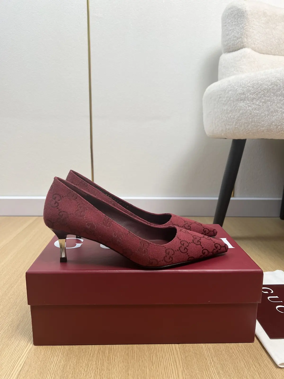 Gucci Style Leather Women's Shoes Lookbook Reference image 2
