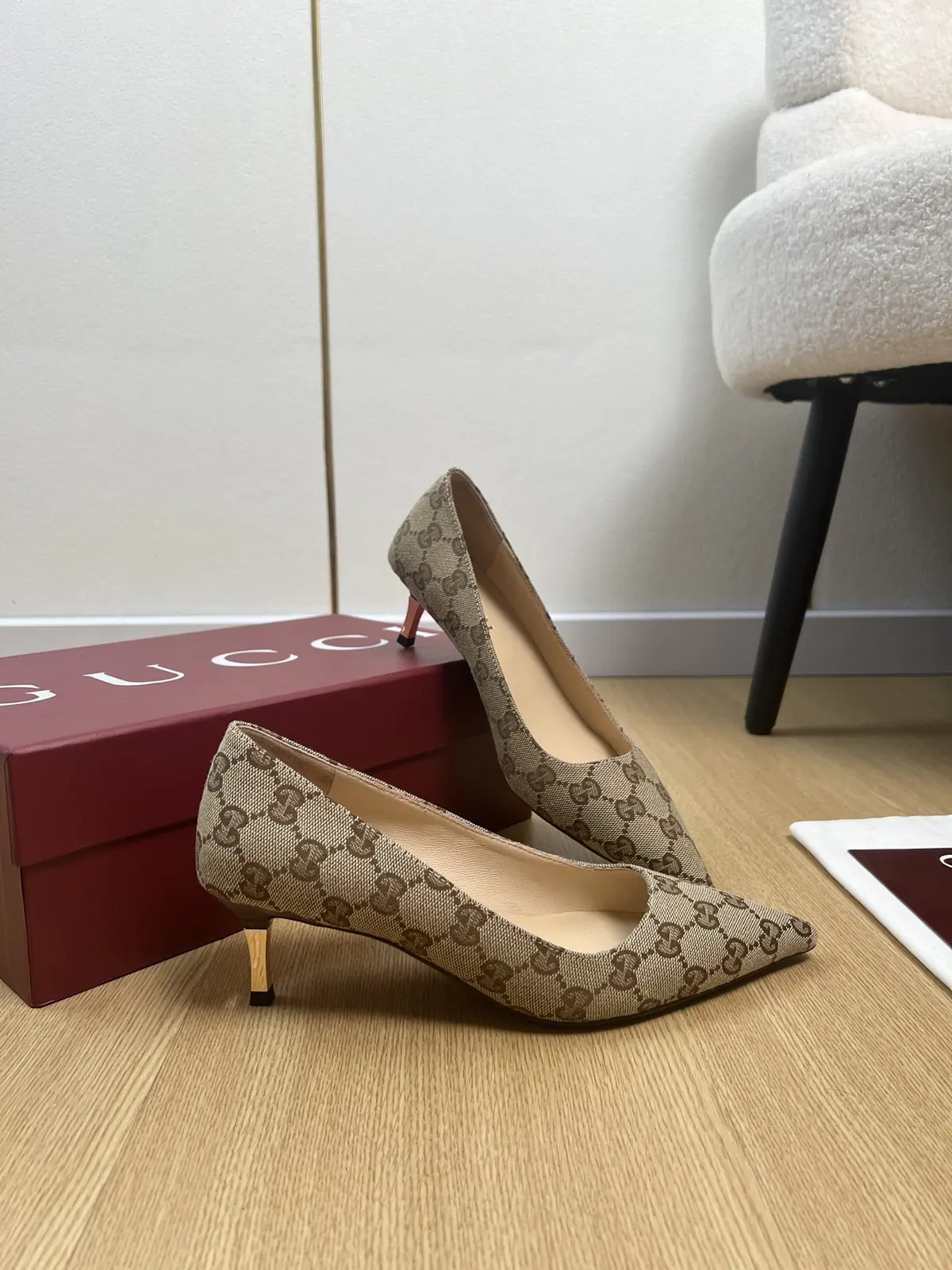 Gucci Style Leather Women's Shoes Lookbook Reference image 4