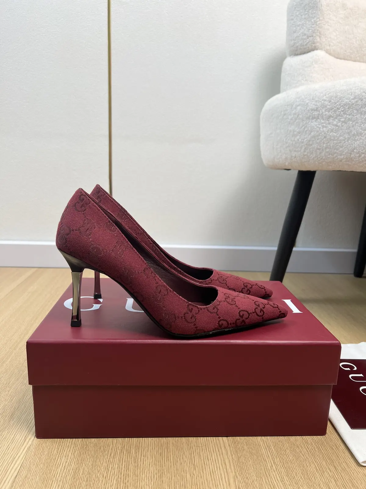 Gucci Style Leather Women's Shoes Lookbook Reference image 2