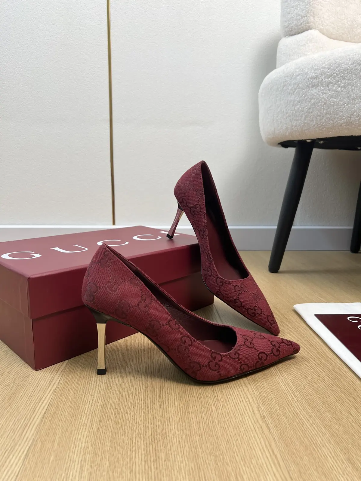Gucci Style Leather Women's Shoes Lookbook Reference image 4