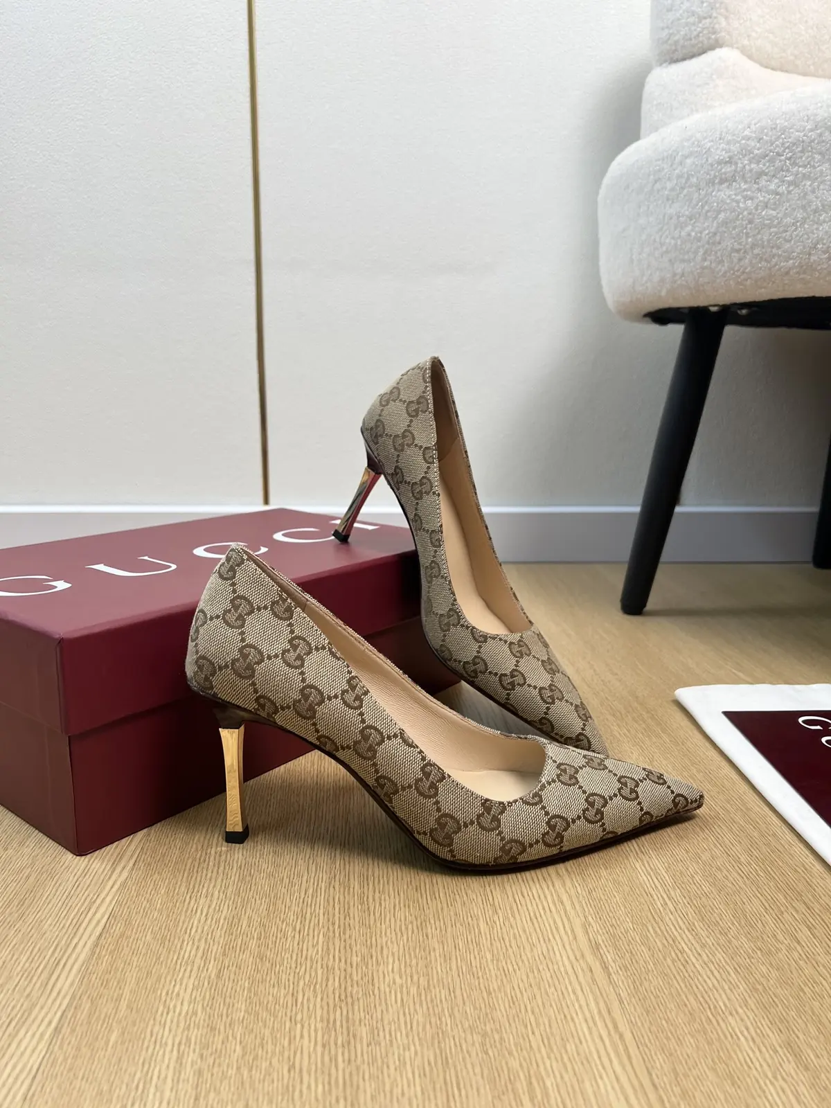 Gucci Style Leather Women's Shoes Lookbook Reference image 4