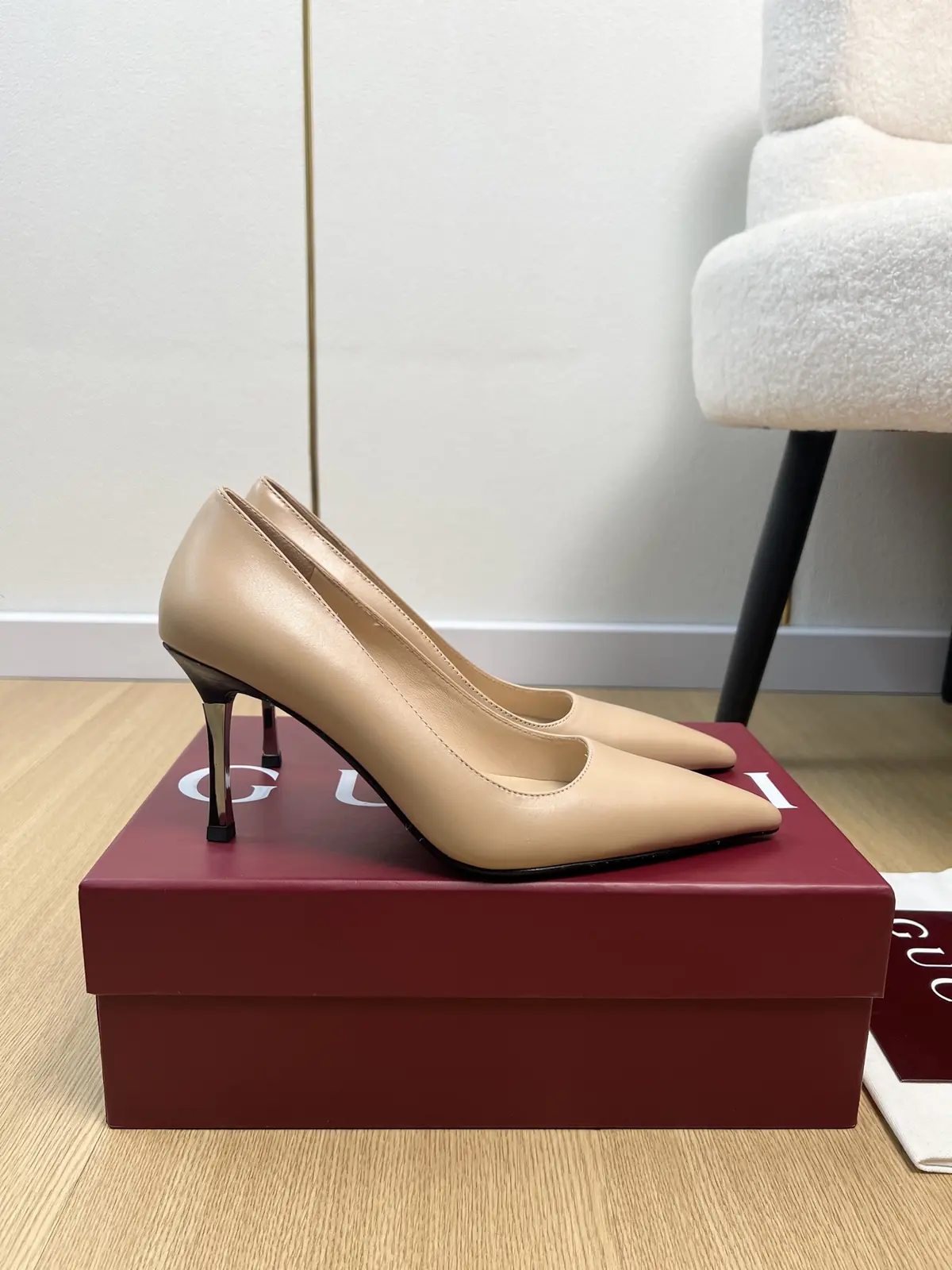 Gucci Style Leather Women's Shoes Lookbook Reference image 2