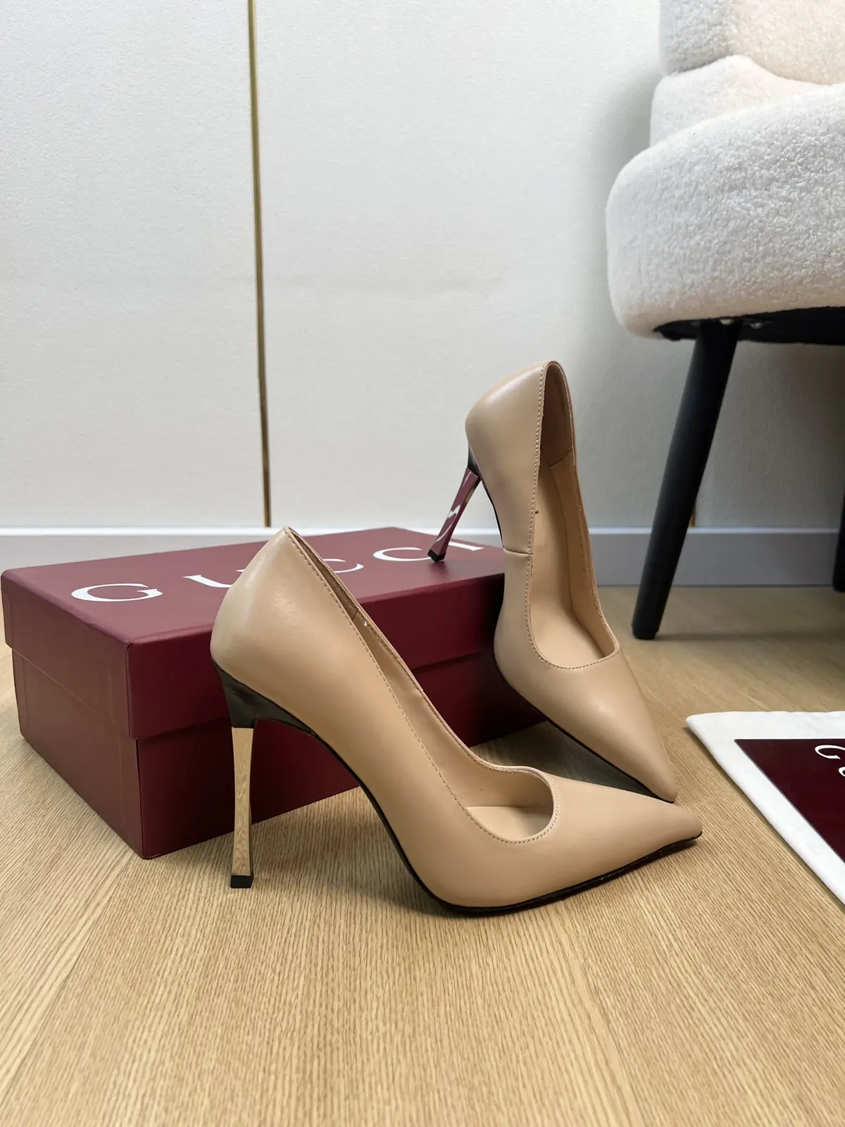 Gucci Style Leather Women's Shoes Lookbook Reference image 4