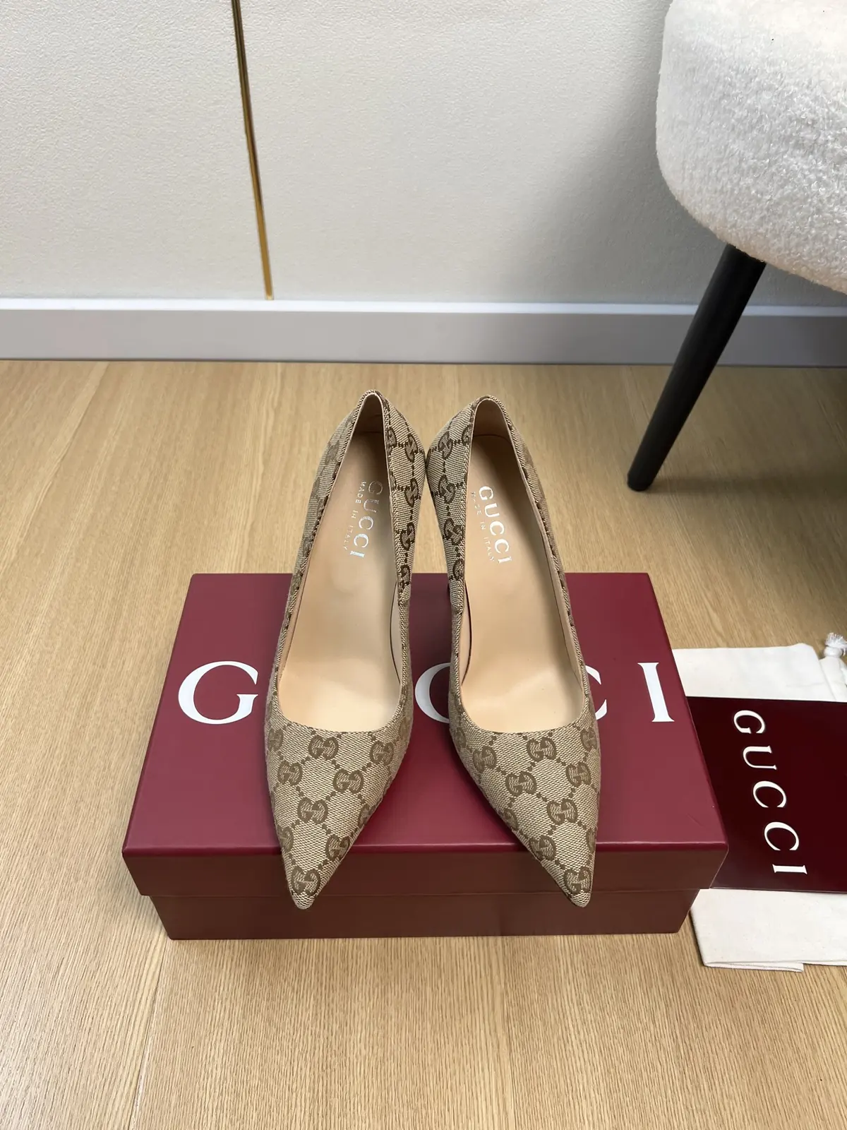 Gucci Style Leather Women's Shoes Lookbook Reference image 1