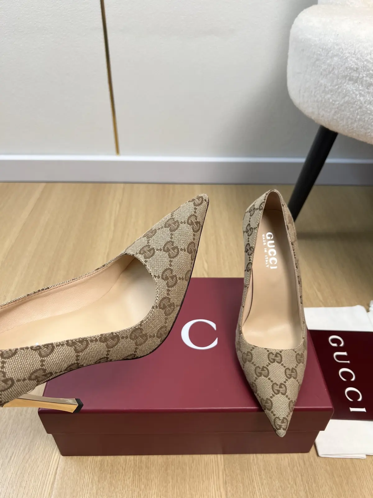 Gucci Style Leather Women's Shoes Lookbook Reference image 5