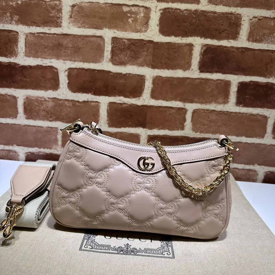 Gucci Style Pink Bags Lookbook Reference image 1
