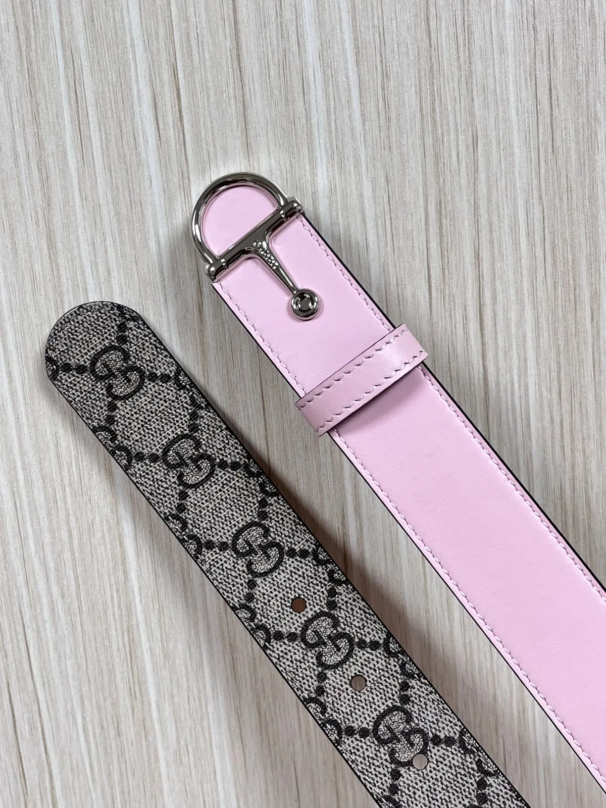 Gucci Style Pink Leather Women's Belts Lookbook Reference image 3