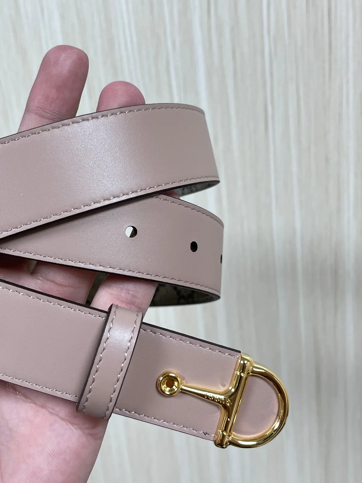 Gucci Style Pink Leather Women's Belts Lookbook Reference image 2