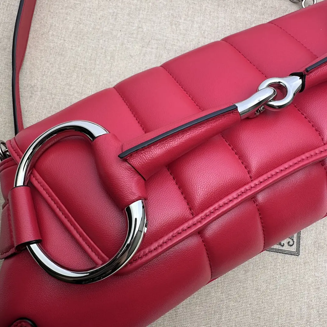 Gucci Style Red Bags Lookbook Reference image 5