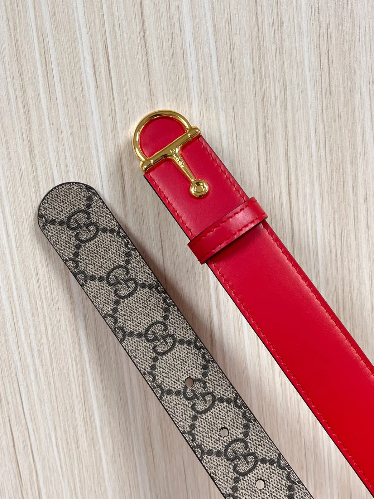 Gucci Style Red Leather Women's Belts Lookbook Reference image 5