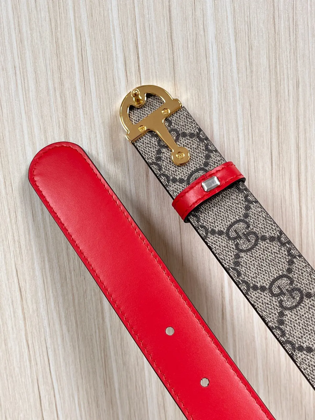 Gucci Style Red Leather Women's Belts Lookbook Reference image 6