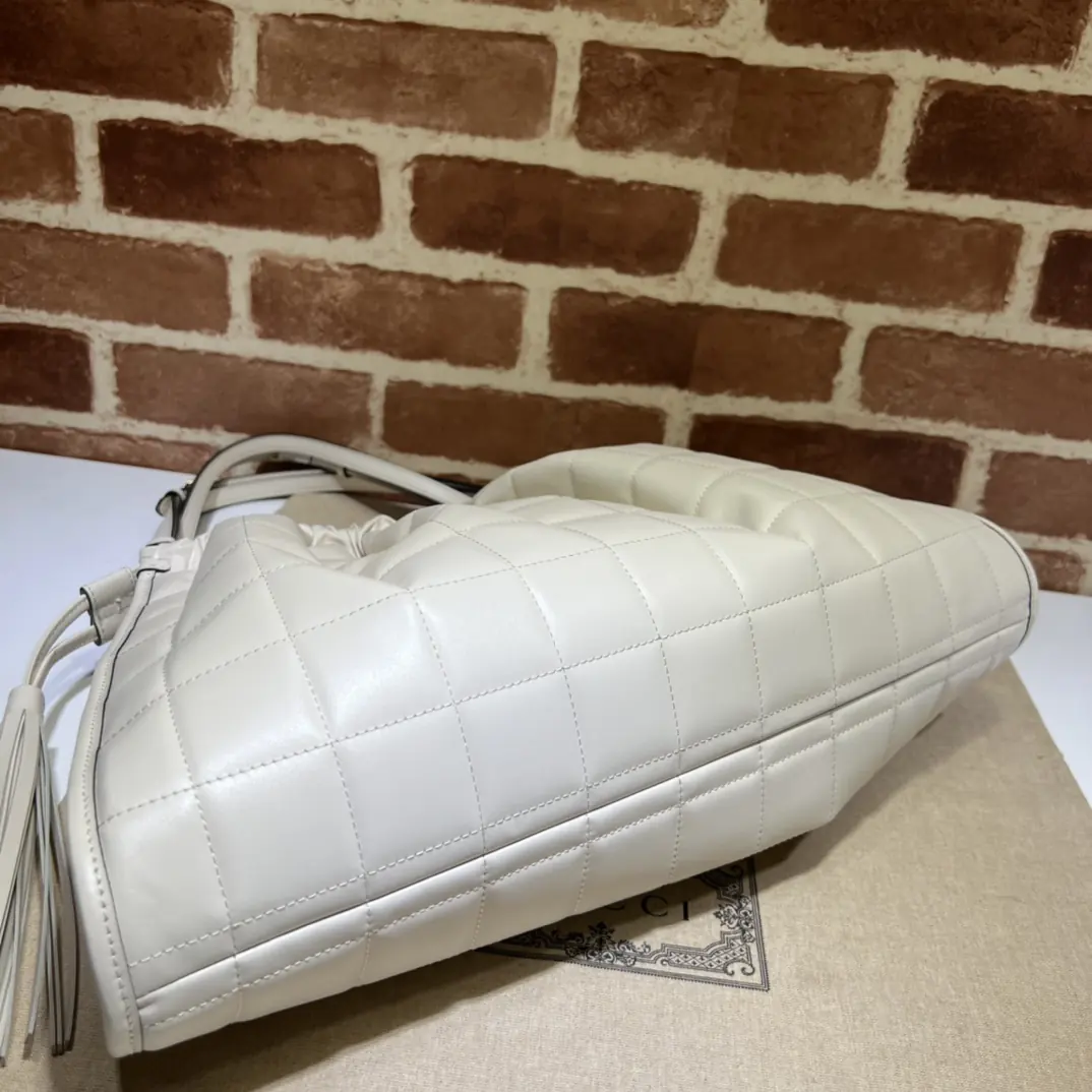 Gucci Style White Bag Lookbook Reference image 4