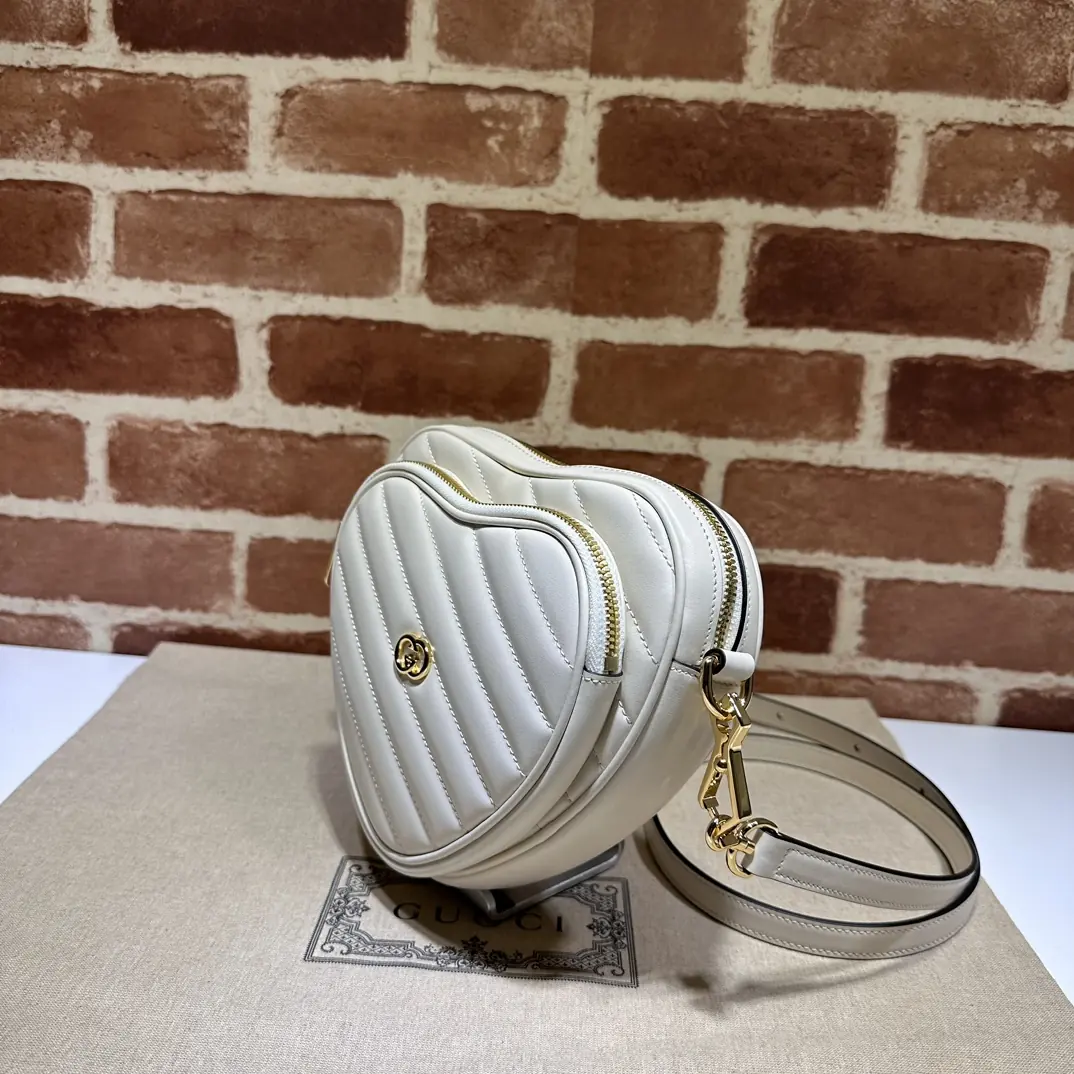 Gucci Style White Bag Lookbook Reference image 2