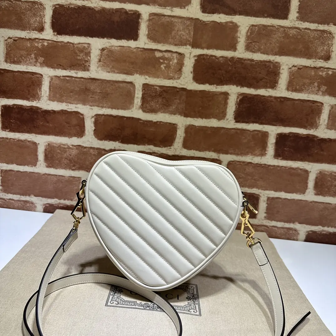 Gucci Style White Bag Lookbook Reference image 3