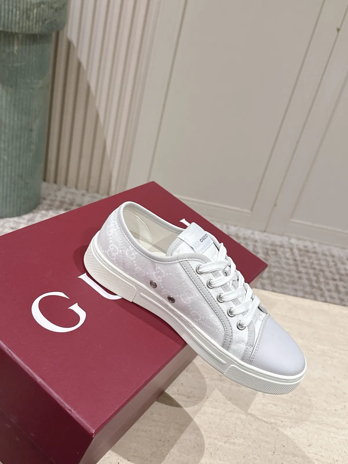 Gucci Style White Leather Women's Shoes Lookbook Reference image 4