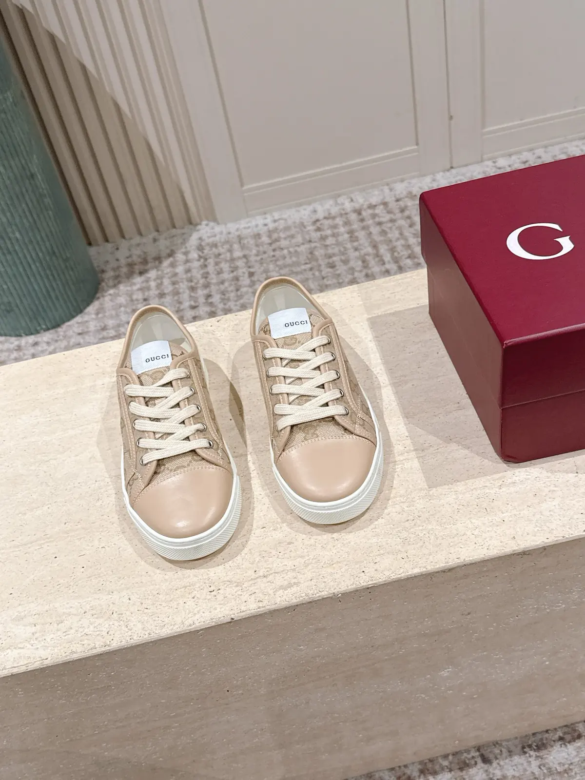 Gucci Style White Leather Women's Shoes Lookbook Reference image 2