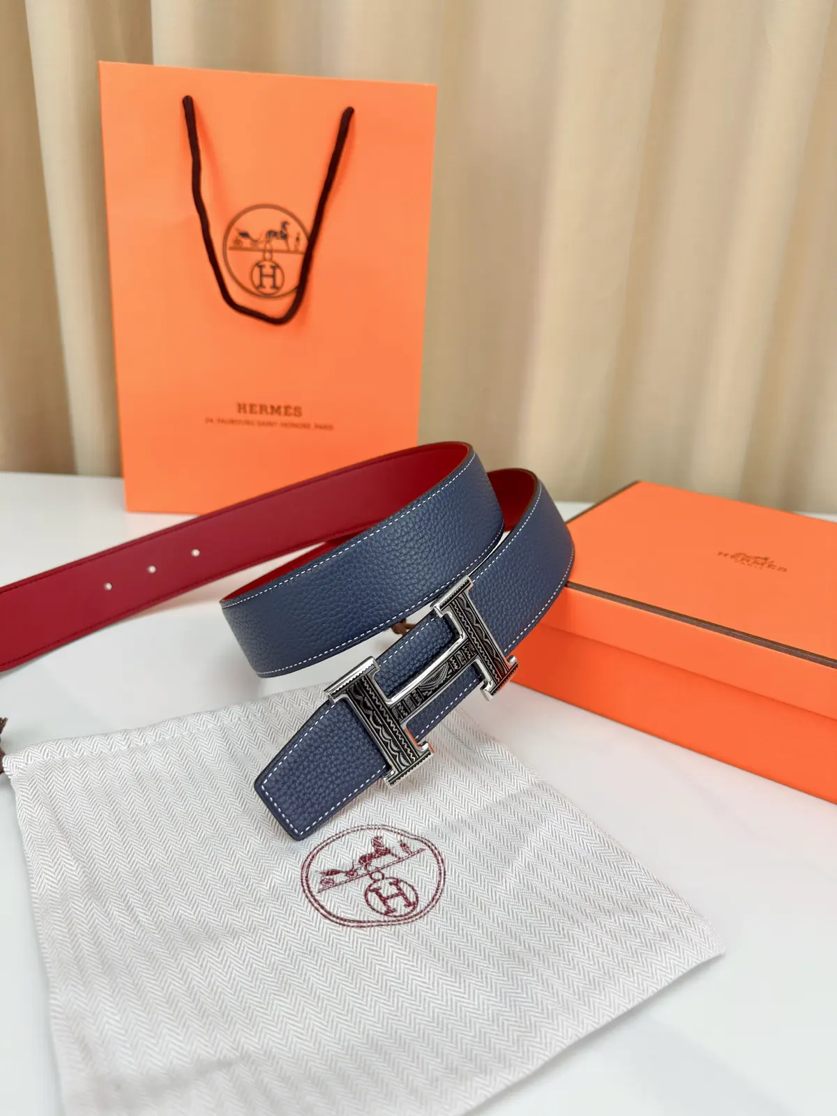 Hermes Style Black Leather Men's Belts Lookbook Reference image 3