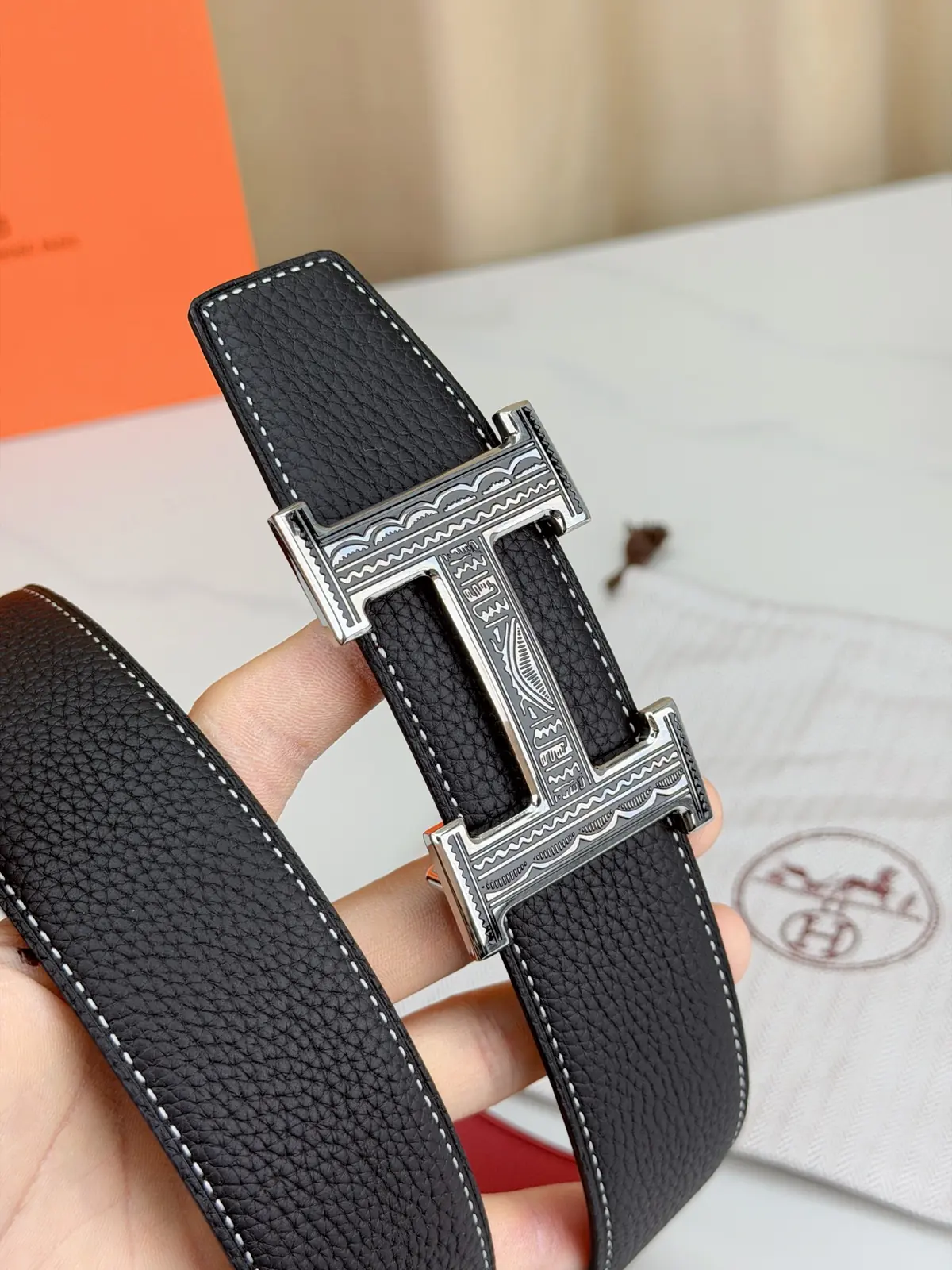 Hermes Style Black Leather Men's Belts Lookbook Reference image 2