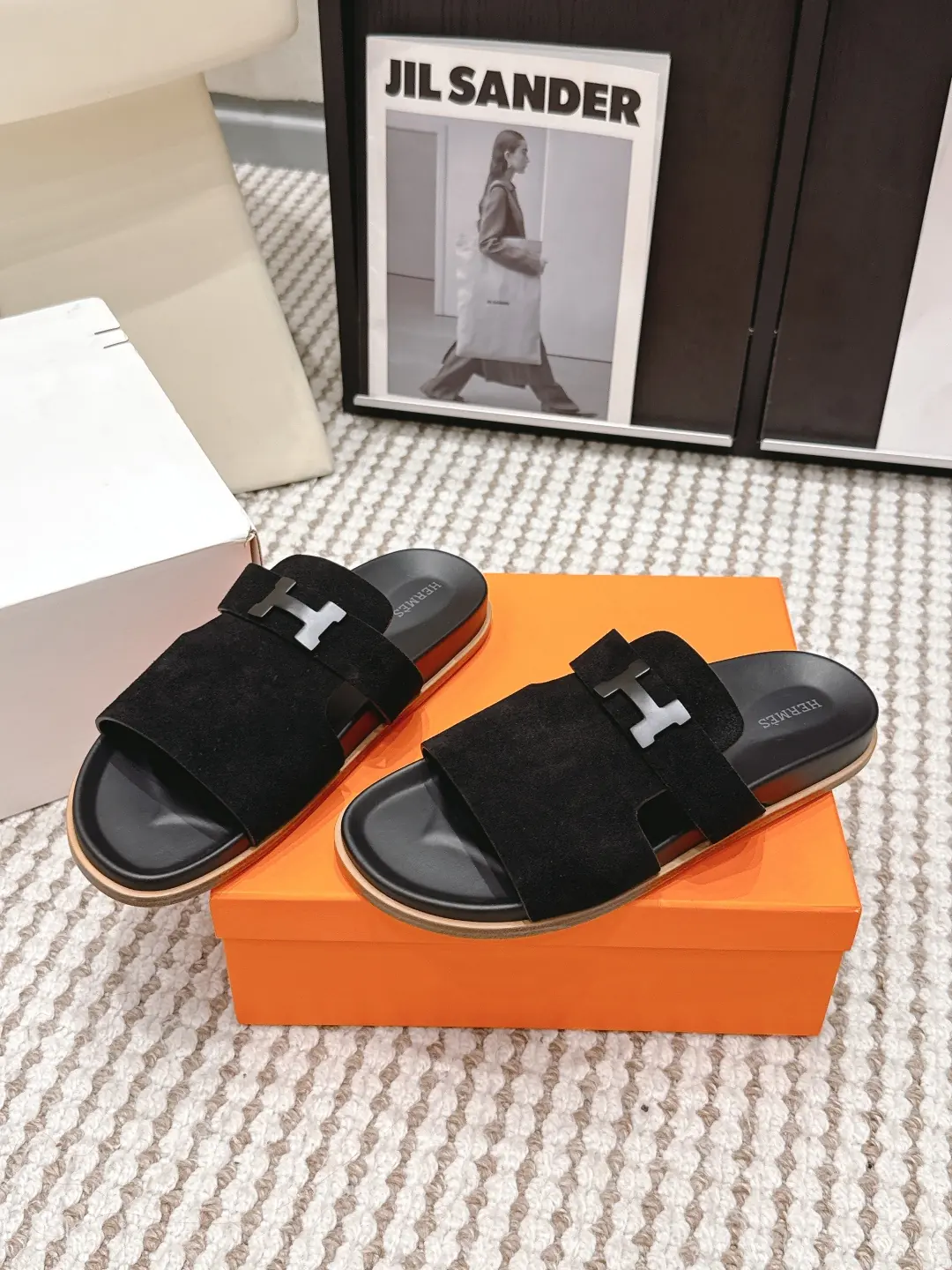 Hermes Style Gold Leather Women's Shoes Lookbook Reference image 3