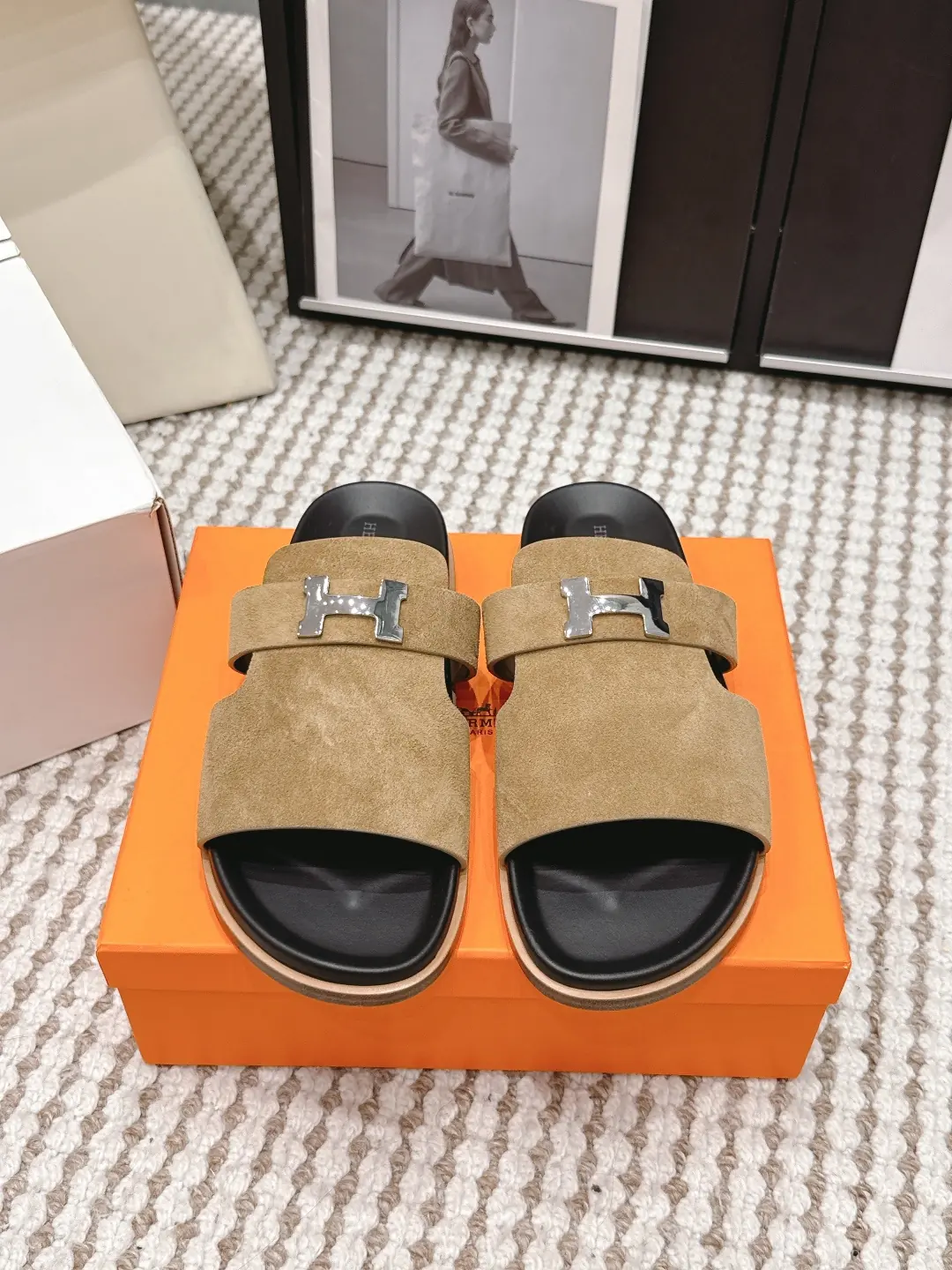 Hermes Style Gold Leather Women's Shoes Lookbook Reference image 1