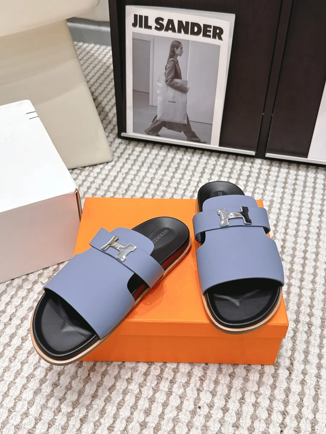 Hermes Style Gold Leather Women's Shoes Lookbook Reference image 4