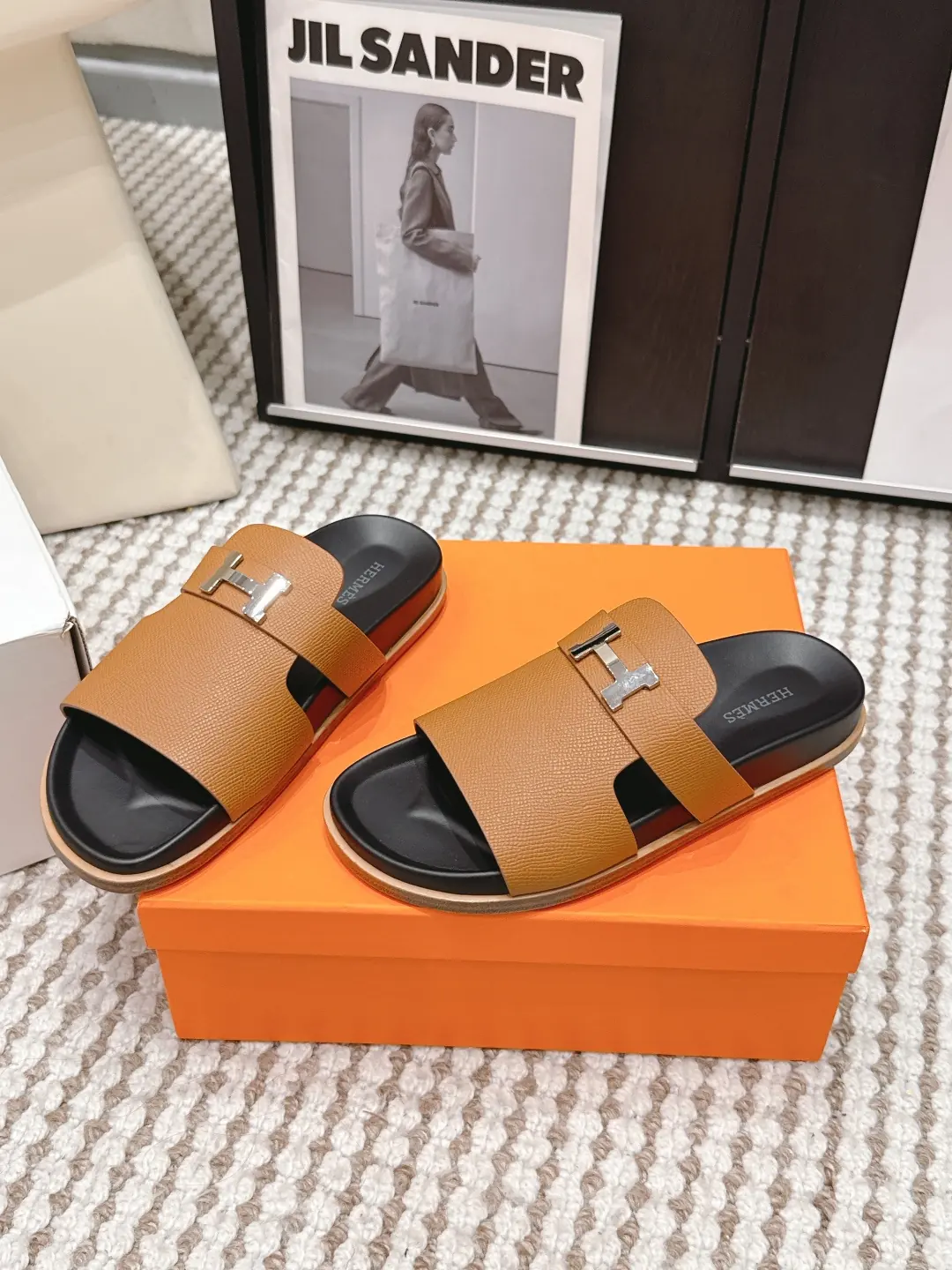 Hermes Style Gold Leather Women's Shoes Lookbook Reference image 3