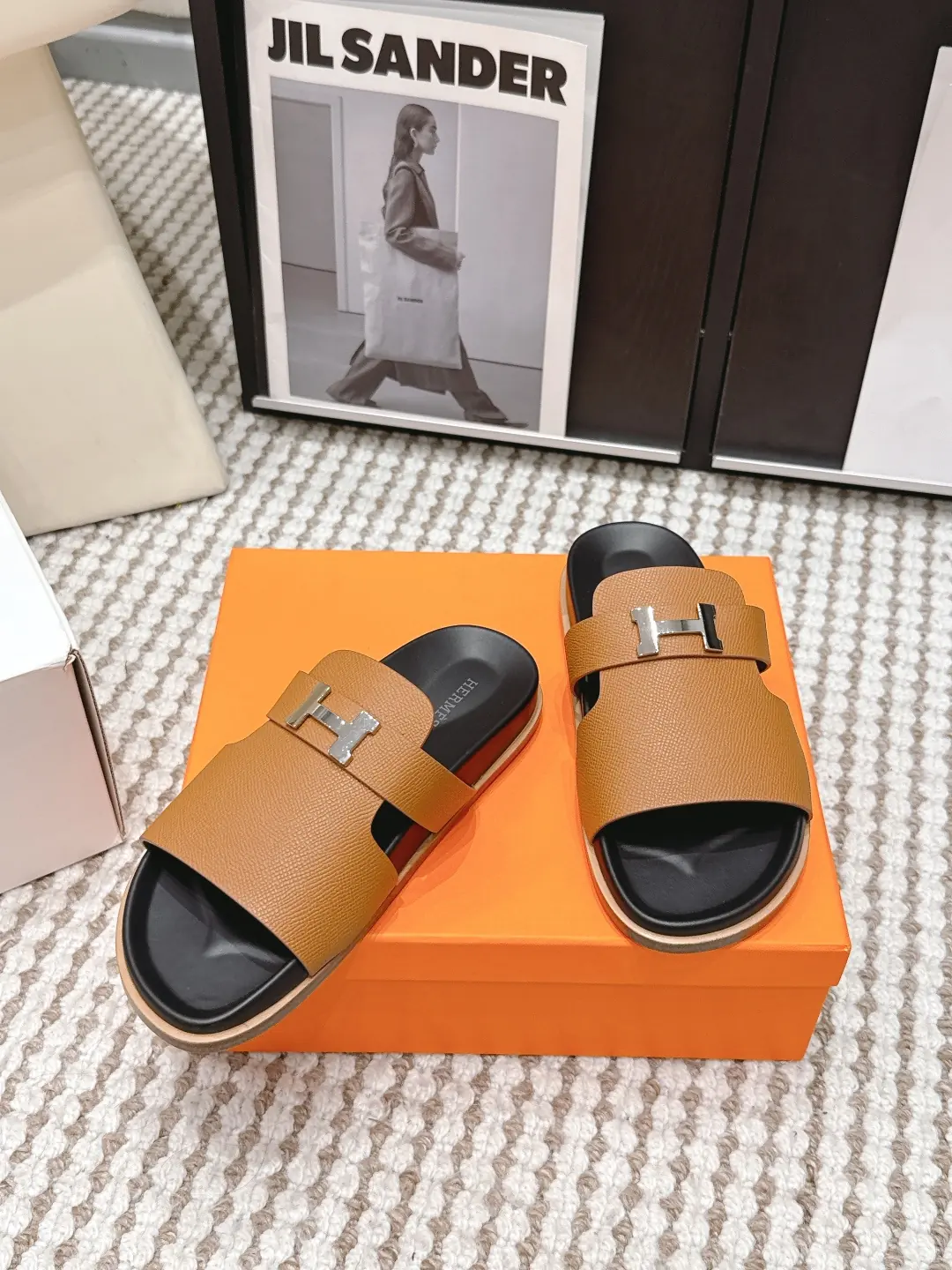 Hermes Style Gold Leather Women's Shoes Lookbook Reference image 4