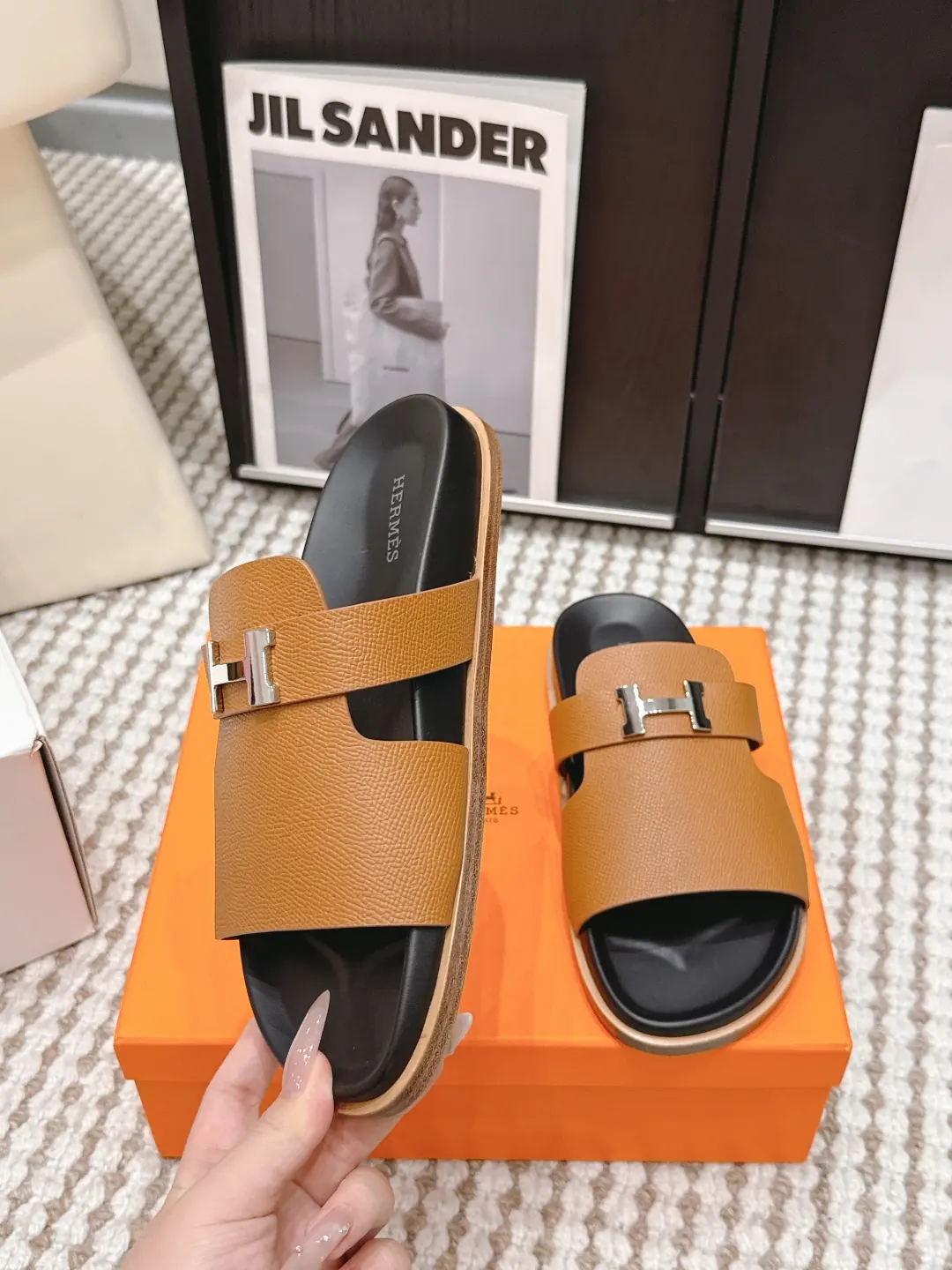 Hermes Style Gold Leather Women's Shoes Lookbook Reference image 5
