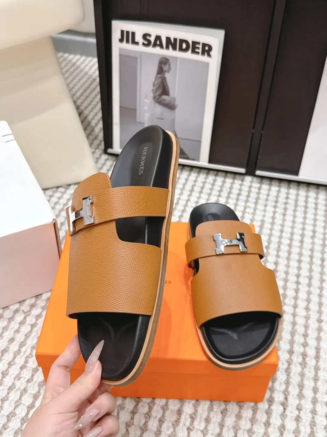 Hermes Style Gold Leather Women's Shoes Lookbook Reference image 5