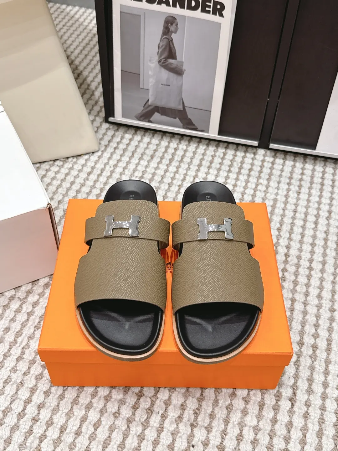 Hermes Style Gold Leather Women's Shoes Lookbook Reference image 1