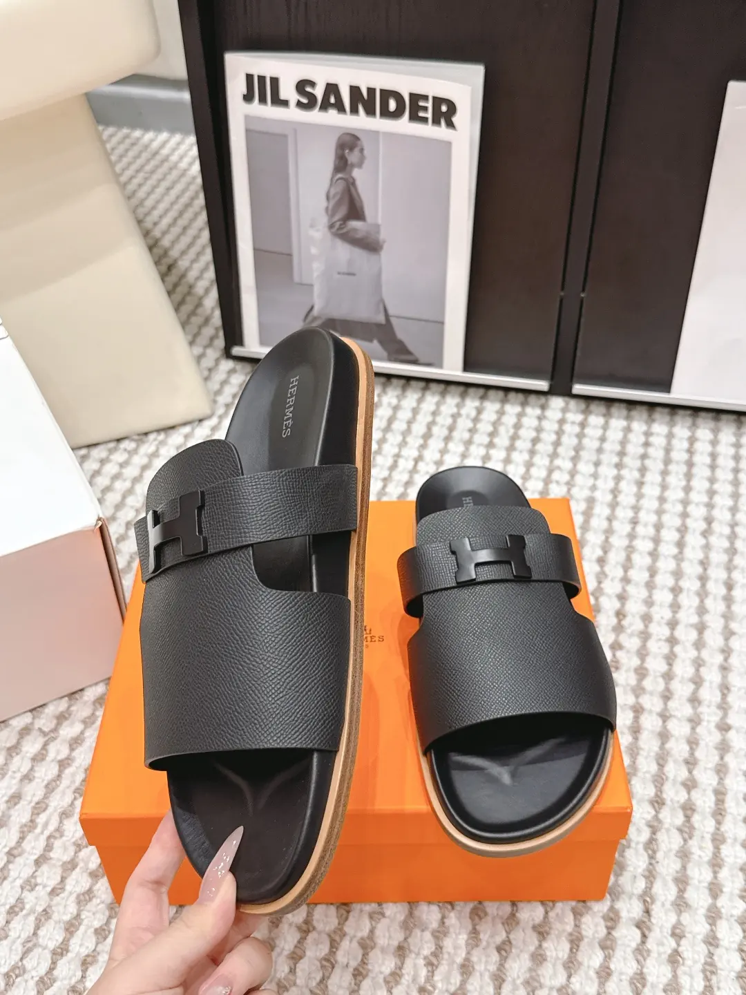 Hermes Style Gold Leather Women's Shoes Lookbook Reference image 5
