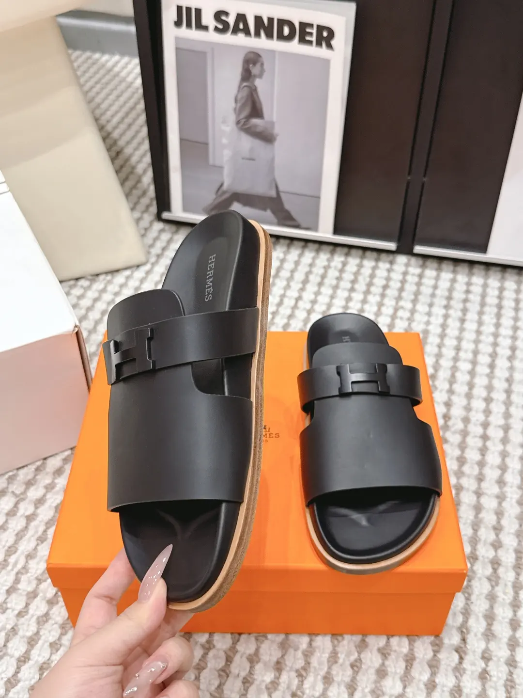 Hermes Style Gold Leather Women's Shoes Lookbook Reference image 5