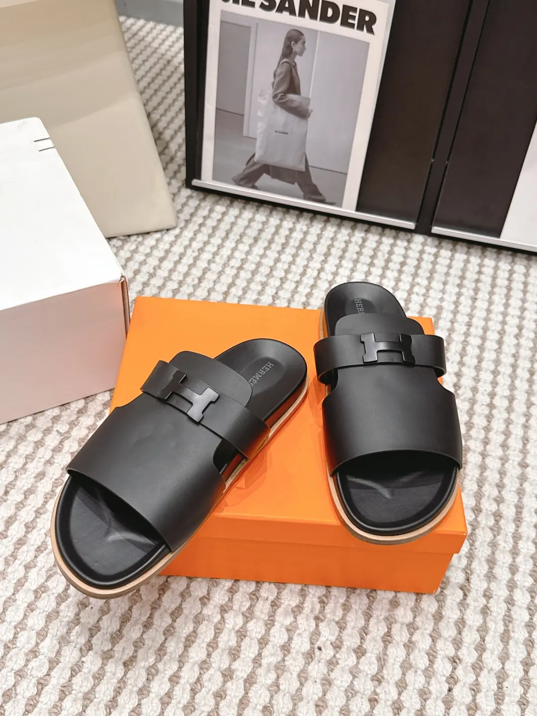 Hermes Style Gold Leather Women's Shoes Lookbook Reference image 3