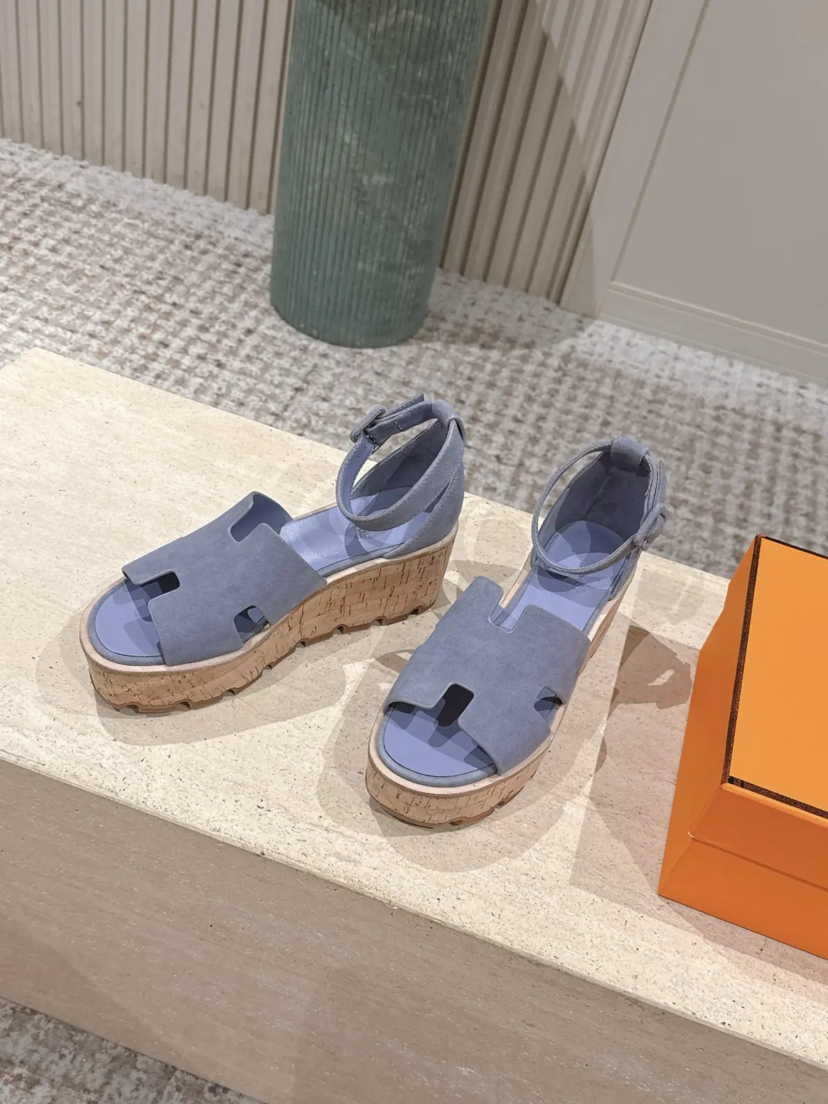 Hermes Style Gold Leather Women's Shoes Lookbook Reference image 3