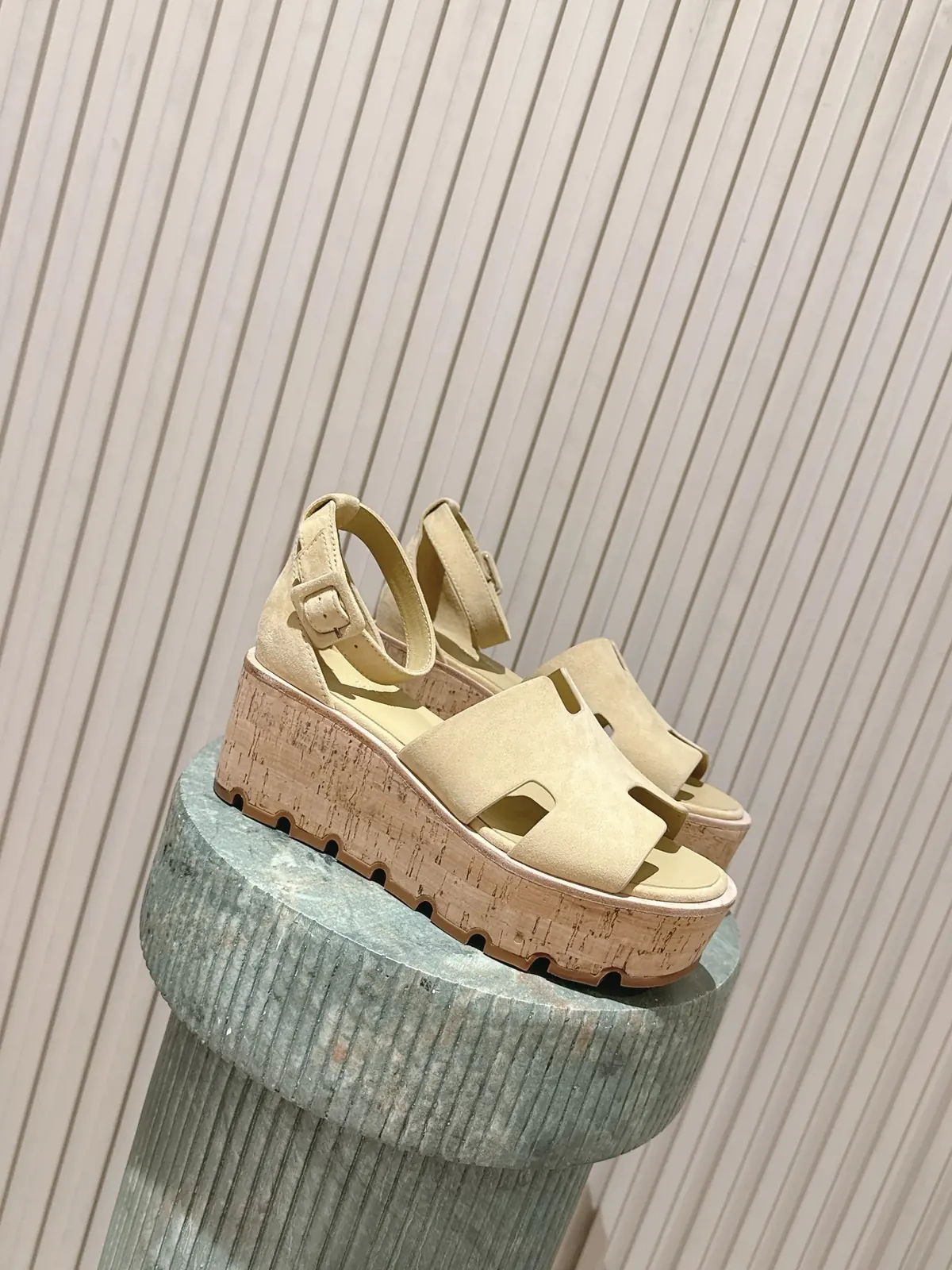 Hermes Style Gold Leather Women's Shoes Lookbook Reference image 1