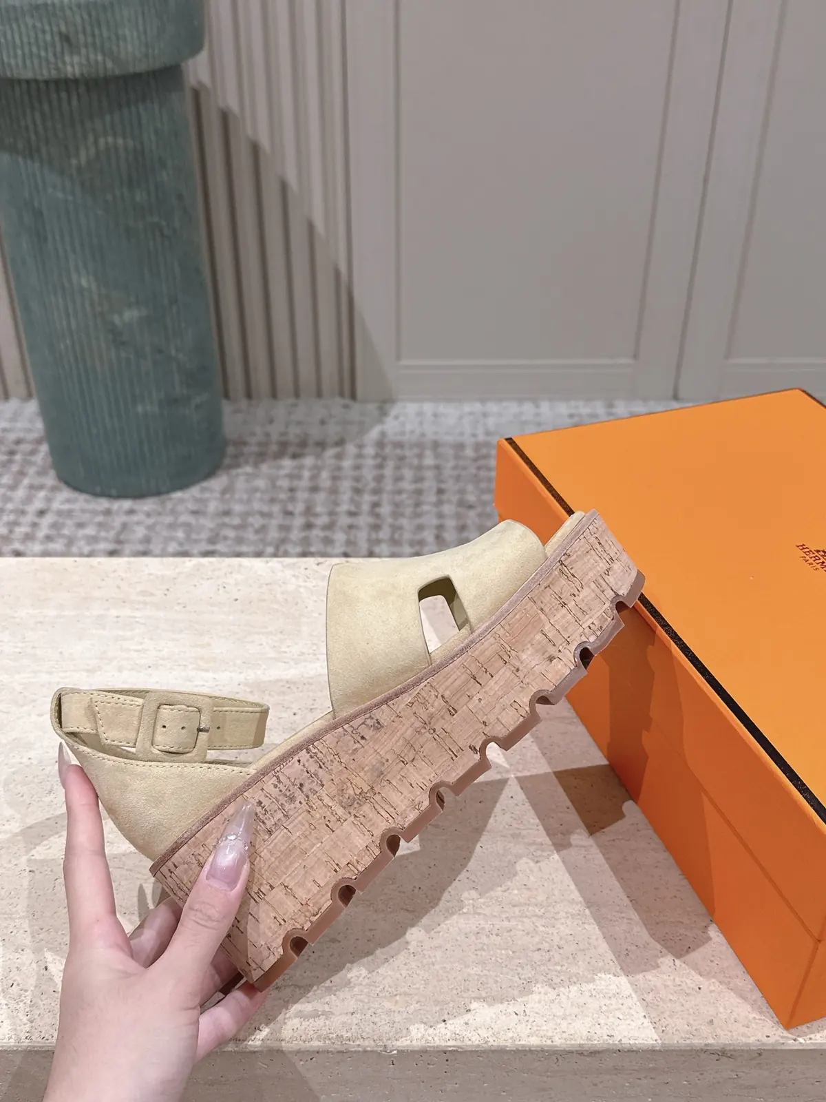 Hermes Style Gold Leather Women's Shoes Lookbook Reference image 5