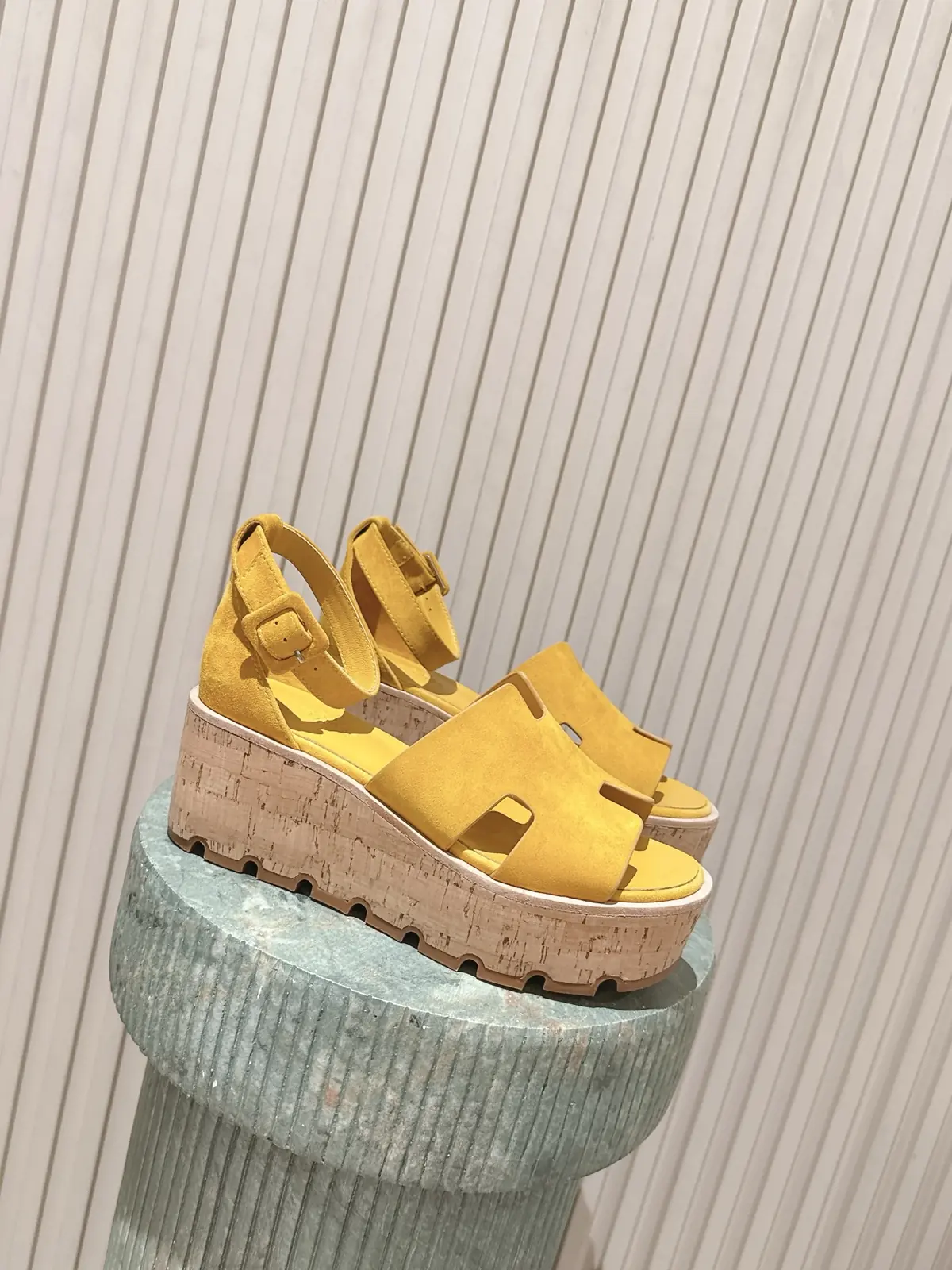 Hermes Style Gold Leather Women's Shoes Lookbook Reference image 1
