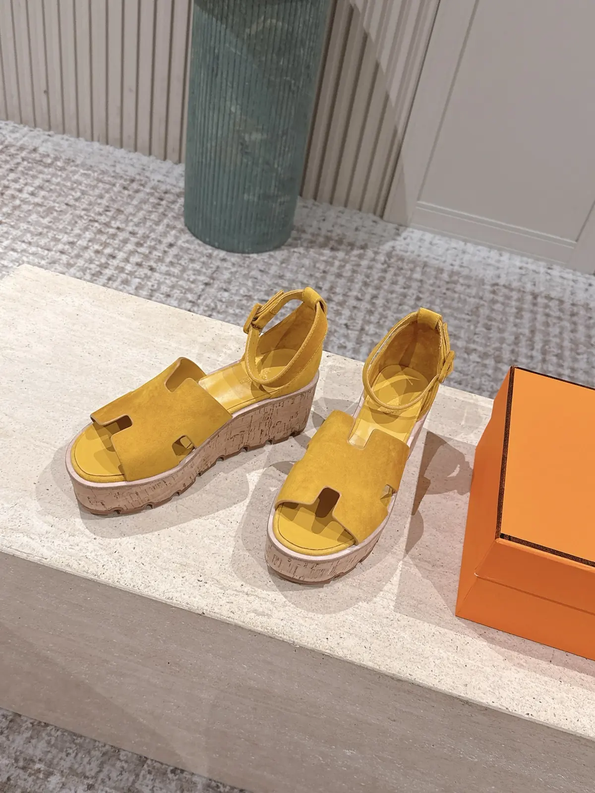 Hermes Style Gold Leather Women's Shoes Lookbook Reference image 3