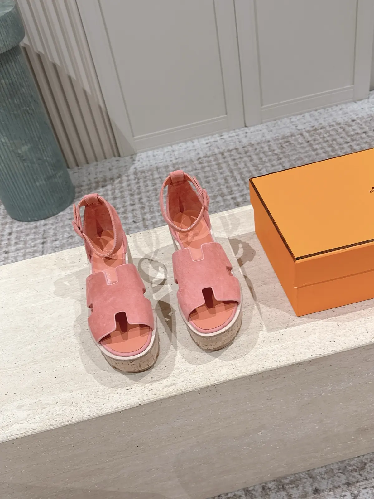 Hermes Style Gold Leather Women's Shoes Lookbook Reference image 2