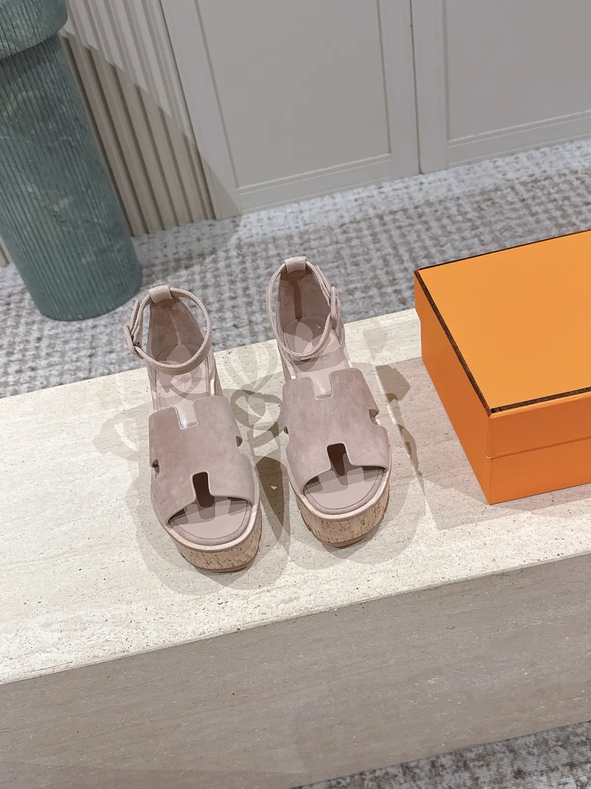 Hermes Style Gold Leather Women's Shoes Lookbook Reference image 2
