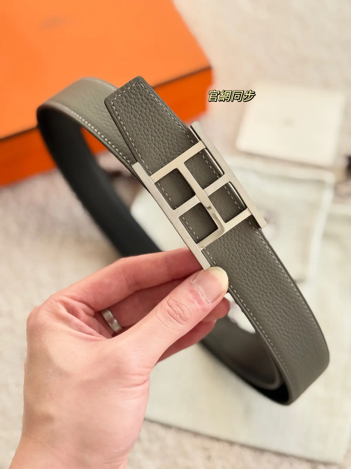 Hermes Style Grey Leather Men's Belts Lookbook Reference image 4