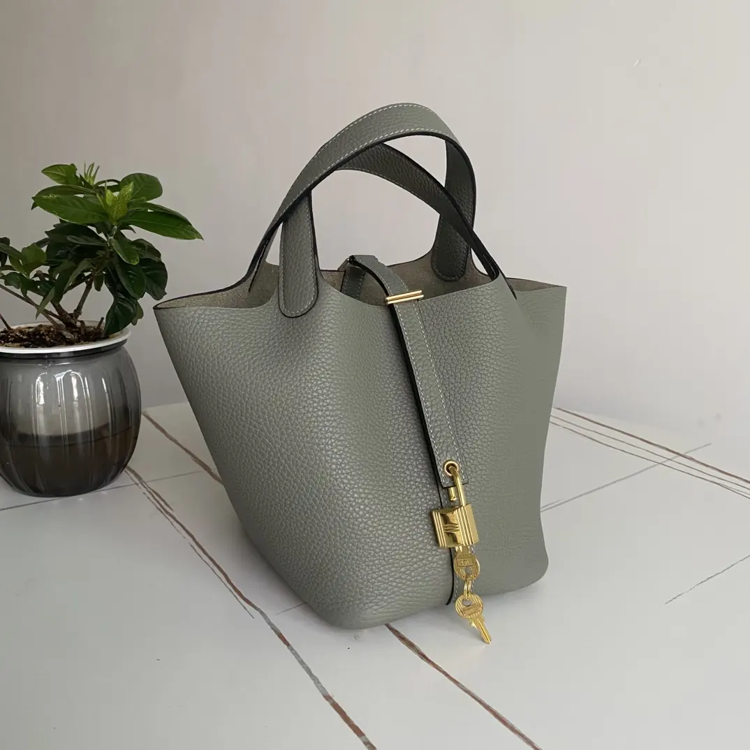 Hermes Style Leather Bag Lookbook Reference image 3