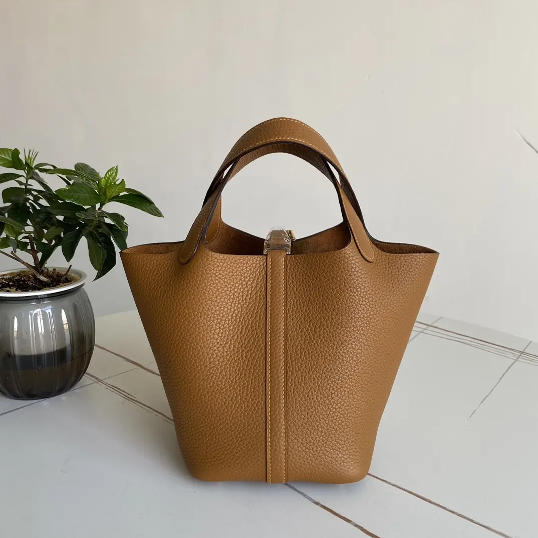 Hermes Style Leather Bag Lookbook Reference image 3