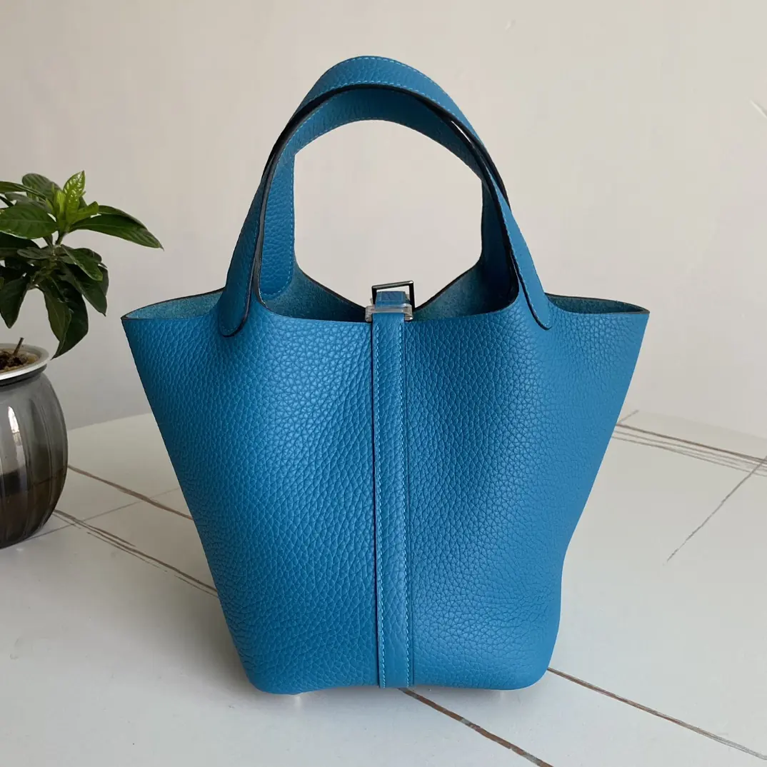 Hermes Style Leather Bag Lookbook Reference image 3
